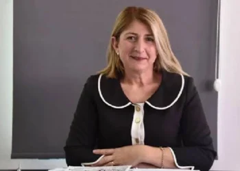 MERAY DÜRÜST GÖREVDEN UZAKLAŞTIRILDI MAAŞININ YARISINI ALACAK