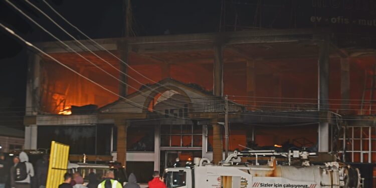 YANGININ NEDENİ “TEDBİRSİZLİK”… 3 KİŞİ TUTUKLANDI