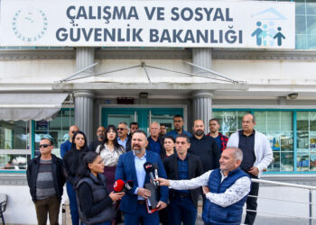 İŞTİRAKÇİLERİN YATIRIMLARIYLA İLGİLİ TOPLANAN İMZALAR, ÇALIŞMA BAKANLIĞI’NA TESLİM EDİLDİ