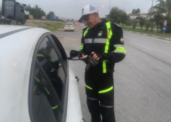 TRAFİK DENETİMLERİNDE 446 SÜRÜCÜ RAPOR EDİLDİ