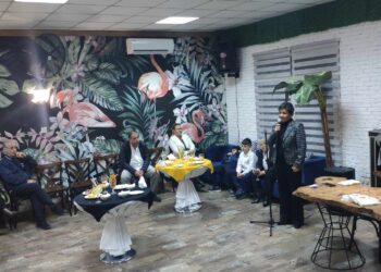 STELLA ACIMAN’IN “ATEŞ SU TOPRAK-YANLIŞ BEDENDE DOĞANLAR” KİTABI TANITILDI