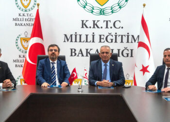 YÖK HEYETİ İLE TOPLANTI “ACİL BİR DURUMLA KARŞI KARŞIYAYIZ”