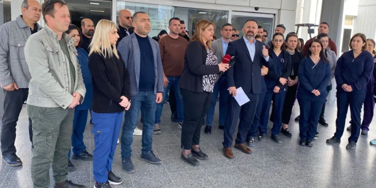 SAĞLIK BAKANI DİNÇYÜREK, ANTİ DEMOKRATİK, PARTİZANCA UYGULAMALAR YAPIYOR