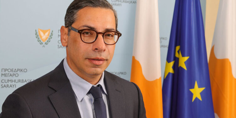 KOMBOS “TÜRKİYE VE TATAR’IN TEZLERİ ARASINDA FARK YOK”