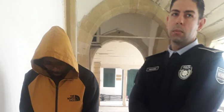 GÜRÜLTÜ YAPTIĞI İÇİN ŞİKAYET EDİLDEN ŞAHSIN KAÇAK OLDUĞU ORTAYA ÇIKTI