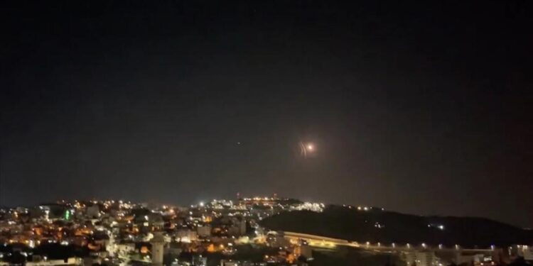 “DÖRT AŞAMADA TEYAKKUZ”