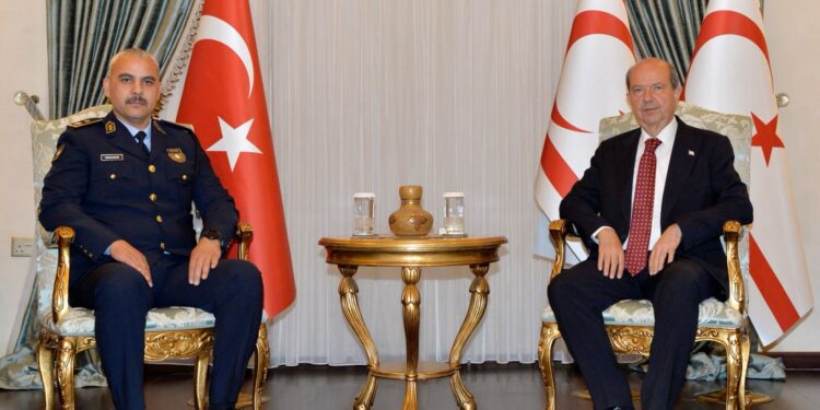 TATAR LEFKOŞA POLİS MÜDÜRÜ KIZILTUĞ’U KABUL ETTİ