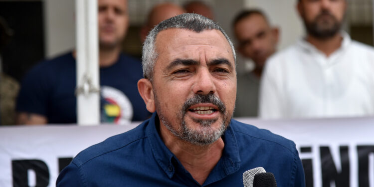 TÜK’TE İŞÇİ VE İŞ SAĞLIĞIYLA İLGİLİ EKSİKLİKLER NEDENİYLE KAMU-İŞ TAM GÜN GREVDE