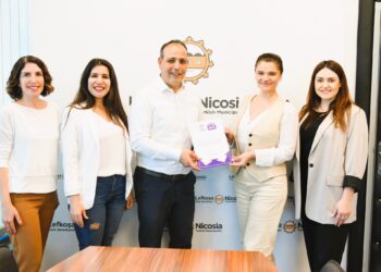 MAĞUSA RAVELİN KULÜBÜ’NDEN KADIN SIĞINMA EVİ’NE BAĞIŞ