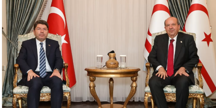 TATAR, İSİAS DURUŞMASI ÖNCESİNDE TÜRKİYE ADALET BAKANI TUNÇ İLE GÖRÜŞTÜ