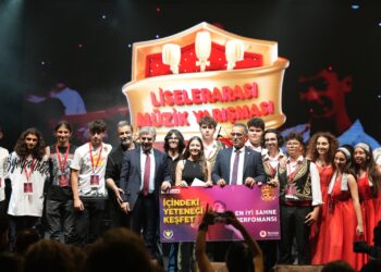 TELSİM FREEZONE 10’UNCU LİSELERARASI MÜZİK YARIŞMASI’NDA KAZANAN NAMIK KEMAL LİSESİ