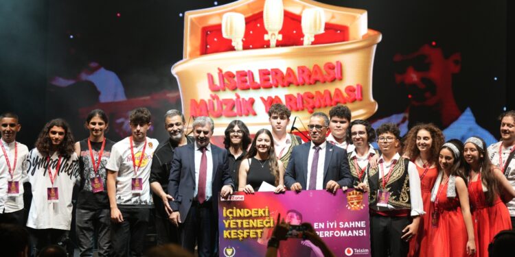 TELSİM FREEZONE 10’UNCU LİSELERARASI MÜZİK YARIŞMASI’NDA KAZANAN NAMIK KEMAL LİSESİ