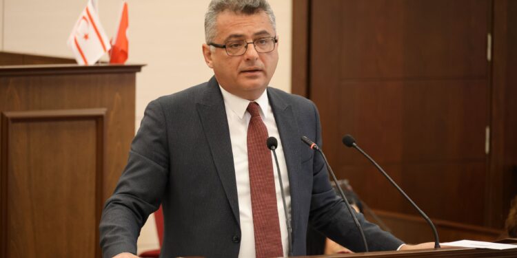 “YÖDAK VE POLİSTEN DİPLOMA SORUŞTURMASINA YÖNELİK AÇIKLAMA BEKLİYORUZ”