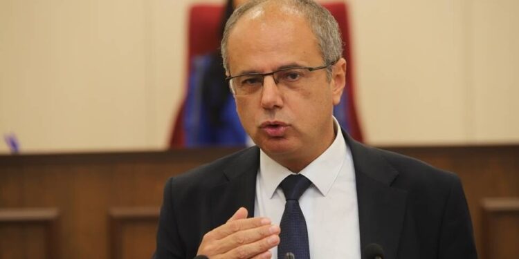 “BAZI SPOR FEDERASYONLARININ YAZDIĞI ÇEKLER TEFECİLERE Mİ DÜŞTÜ?”