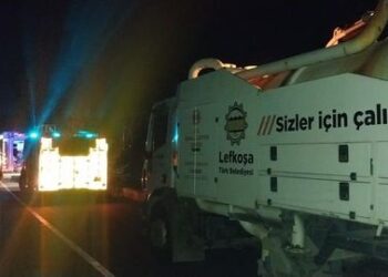 YANGININ ORMANLIK BÖLGEYE SIÇRAMAMASI İÇİN ÇALIŞILIYOR