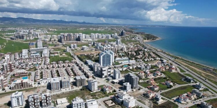 TC VATANDAŞLARININ KKTC’DEN EV ALMA HAKKI 3’E ÇIKTI