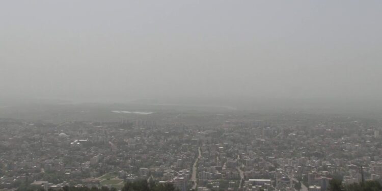 AFRİKA’DAN GELEN ÇÖL TOZU 2 GÜN ETKİLİ OLACAK