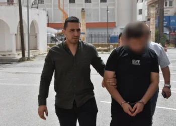 GÜVENLİK GÖREVLİSİNİ BIÇAKLADI