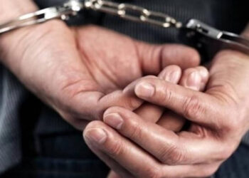 42 BİN STG ÇALDI KAÇARKEN YAKALANDI