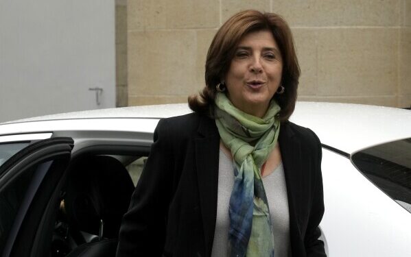 HOLGUIN BUGÜN ADAYA GELİYOR