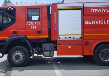 LEFKOŞA VE ZEYTİNLİK’TE PARK HALİNDEKİ 2 ARAÇTA YANGIN ÇIKTI