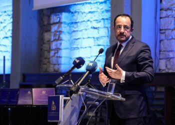 HRİSTODULİDİS’TEN TATAR’A “MASADAN KAÇMASINI ANLAYAMIYORUM”