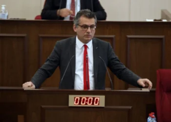 “MEMLEKET YÖNETİLEBİLİR OLMAKTAN ÇIKIYOR”