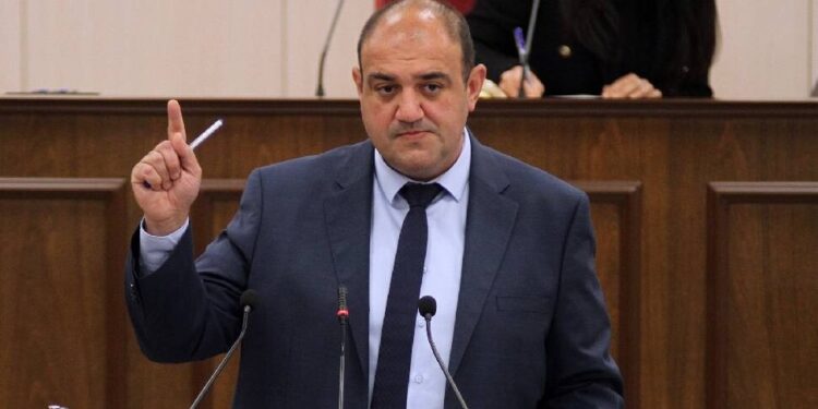 “HİÇ UTANMANIZ YOKMUŞ GERÇEKTEN”