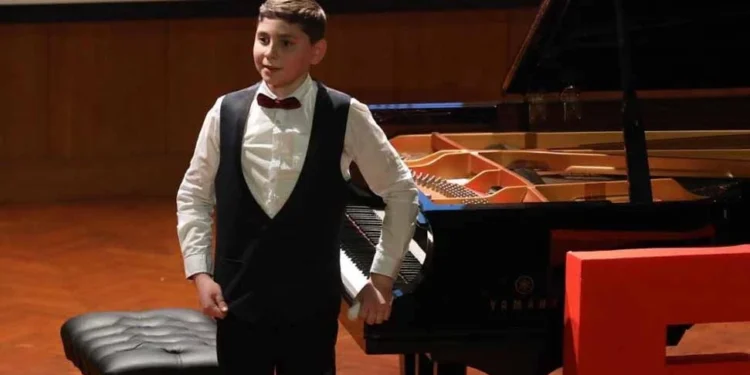 HASAN MİNALAY İZMİR’DE BİRİNCİ GELDİ