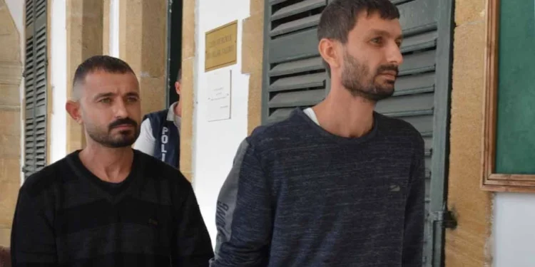 ARAÇ KUNDAKLAMAKTAN TUTUKLANDILAR