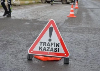 TATLISU YOLUNDAKİ KAZADA YARALANAN KİŞİNİN BOYNU ÇATLADI