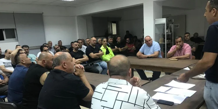 KASAPLAR BİRLİĞİ TOPLANDI EYLEM KAPIDA