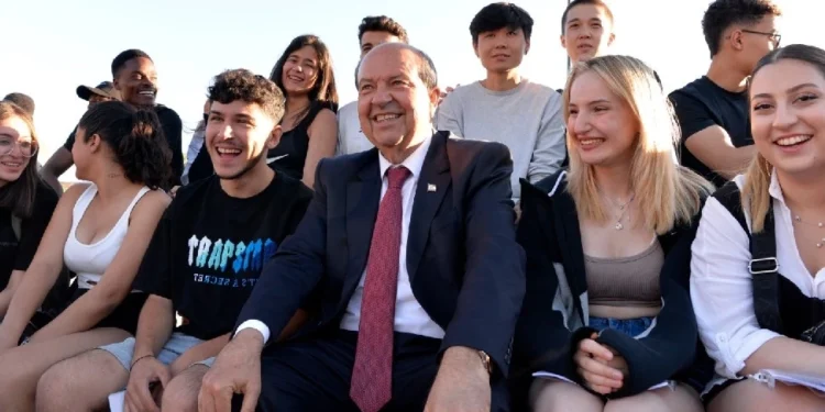 TATAR ÜNİFEST’İN AÇILIŞ TÖRENİNE KATILDI