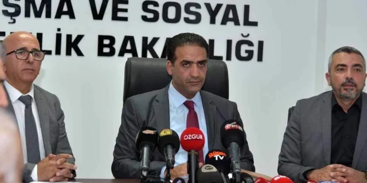 ASGARİ ÜCRET TOPLANTISI AKŞAM ÜZERİNE ERTELENDİ