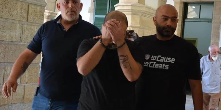 METEHAN’DA UYUŞTURUCU İLE YAKALANDI