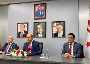 TATAR AVUSTRALYA’YA YAPTIĞI ZİYARETİN GÜNEYDE RAHATSIZLIK YARATTIĞINI SÖYLEDİ