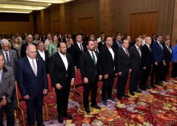 “GENÇLER ELEŞTİRİ YERİNE İŞE GİRİP SORUMLULUK SAHİBİ OLMALI”