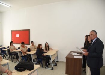 ORTA DERECELİ OKKULARDA KARNELER DAĞITILDI