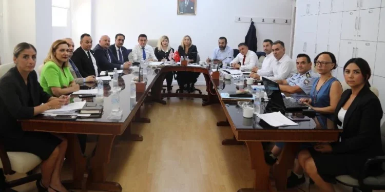 YABANCILAR VE MUHACERET DEĞİŞİKLİK YASA TASARISI ONAYLANDI