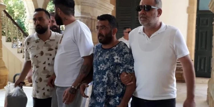 UYUŞTURUCU VE MERMİ BULUNDURMAKTAN TUTUKLANDILAR