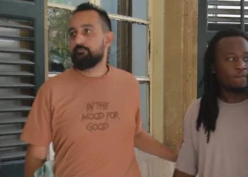 BİRİSİ ÖĞRENCİ OLAN İKİ KİŞİNİN EVİNDE UYUŞTURUCU BULUNDU!