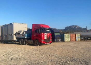 İKİ ADET 25’ER MEGAWATLIK GAZ TRİBÜNÜ TEKNECİK ELEKTRİK SANTRALİNE ULAŞTI