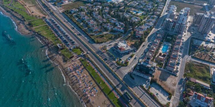 “KKTC’DEKİ TÜM BÜYÜK KALKINMA FAALİYETLERİ TESPİT EDİLİYOR”