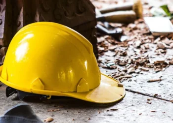 İŞ KAZASINDA HAYATINI KAYBETTİ