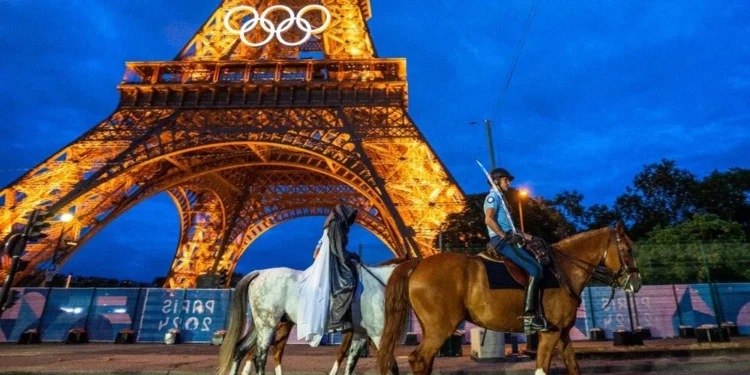 PARİS 2024 OLİMPİYAT OYUNLARI’NIN AÇILIŞ SEREMONİSİ PROVASI YAPILDI