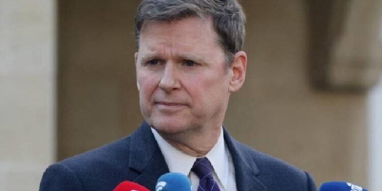 STEWART LİDERLERLE GÖRÜŞÜYOR