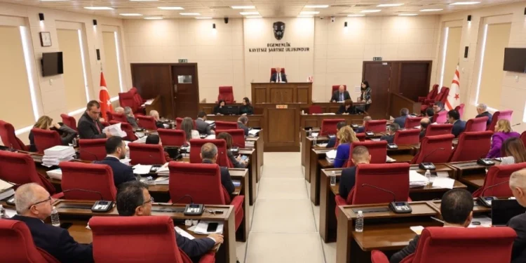 MÜCAHİT GAZİLER VE EMLAKÇILAR VE EMLAKÇILAR BİRLİĞİ İLE İLGİLİ YASA TASARILARI MECLİSTEN GEÇTİ