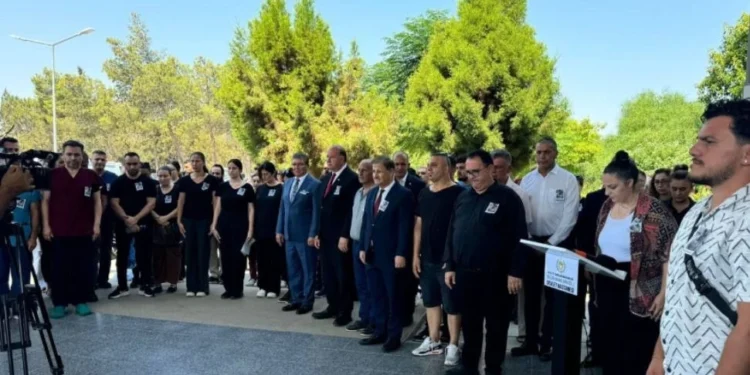 DR ALİ ÇAYGÜR İÇİN TÖREN DÜZENLENDİ
