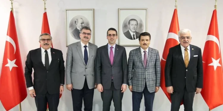 BÜYÜKELÇİ SERİM TBMM-KKTC DOSTLUK GRUBU İLE GÖRÜŞTÜ