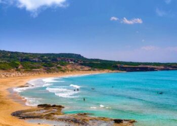 AYFİLON BELEDİYE PLAJI “KİRLİ”